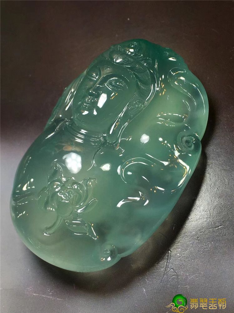 翡翠原石怎么辨别图片教你一招，简单区分翡翠玻璃种，冰种，糯种   第1张