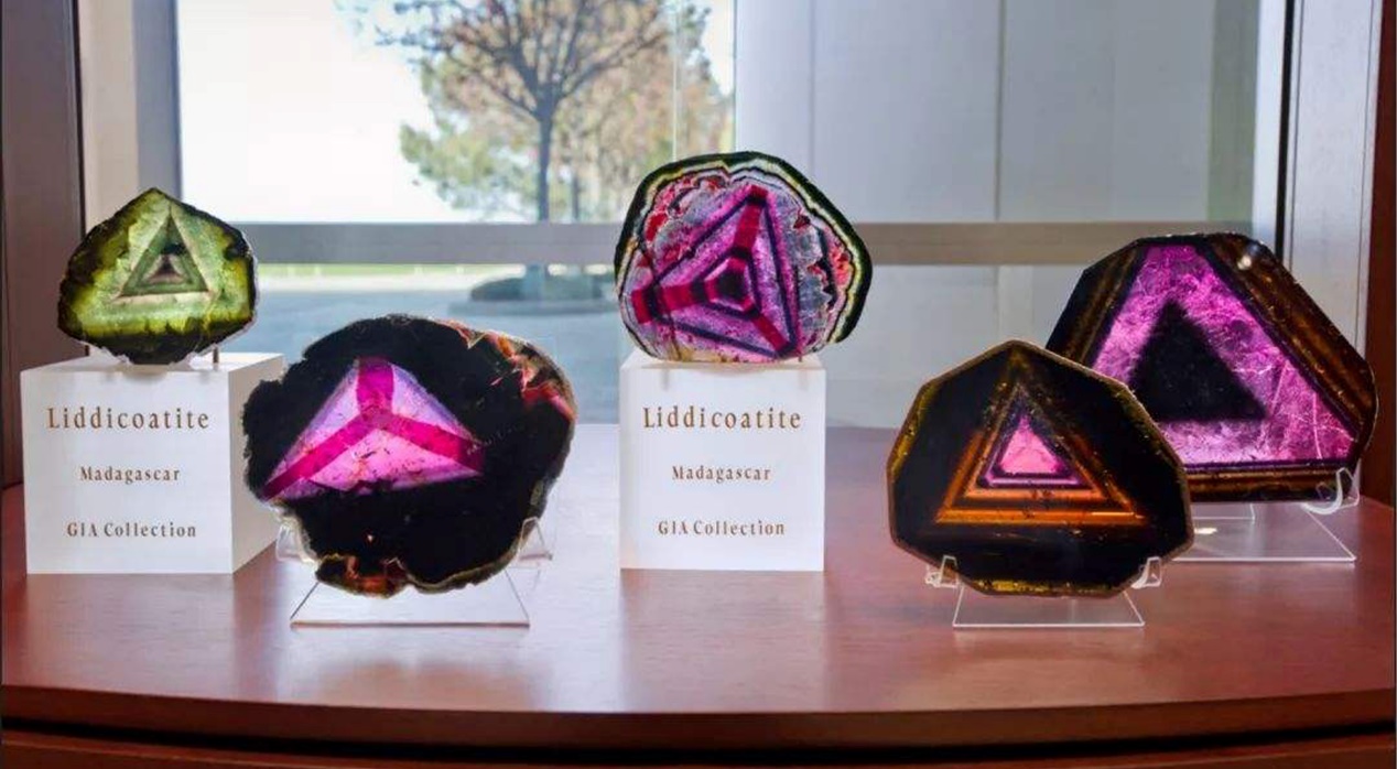 四亿满绿翡翠手镯图片彩虹宝石——碧玺，你到底有多少颜色？  第18张