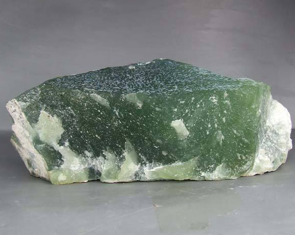 中国“四大名玉”之一，岫岩玉——文化史上最悠久的玉种  第2张