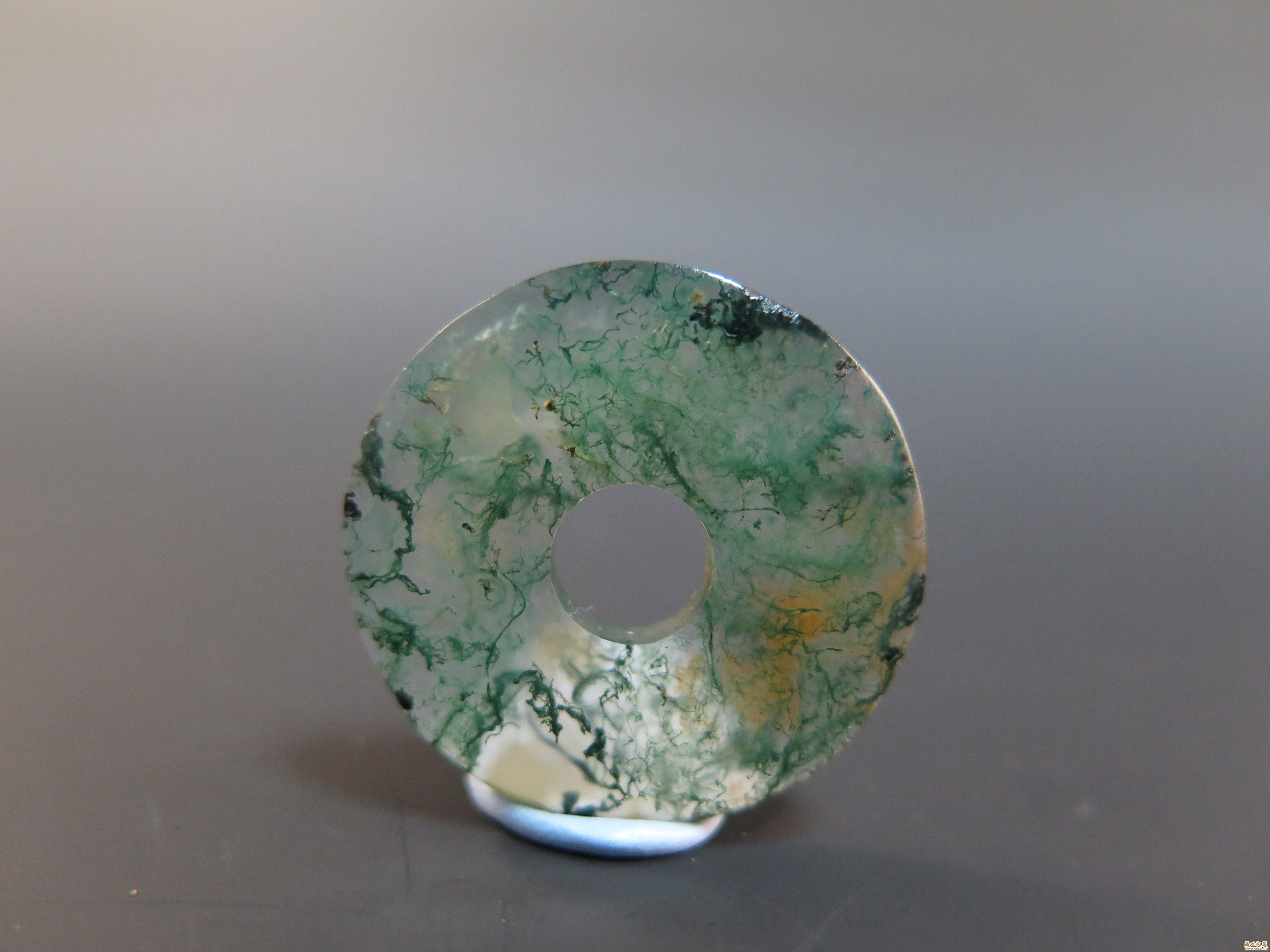 水草玛瑙价值不菲，清纯美丽，凉爽宜人，婀娜多姿  第4张