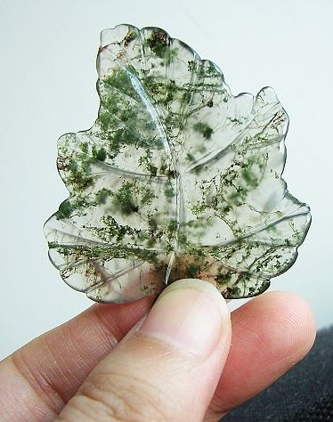 水草玛瑙价值不菲，清纯美丽，凉爽宜人，婀娜多姿  第6张