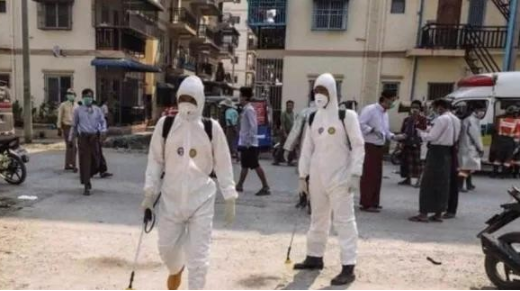 顶级翡翠原石，缅甸矿区情况如何？翡翠批发市场价格有何变化？  第4张