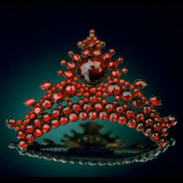 元老级宝石石榴石  第17张