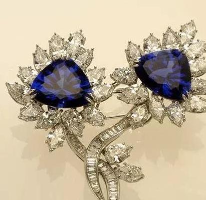 翡翠手镯的宽厚彩色宝石的历史文化之坦桑石  第5张