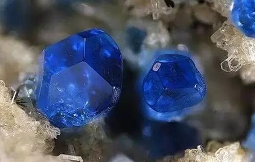 27种蓝色宝玉石大盘点  第24张