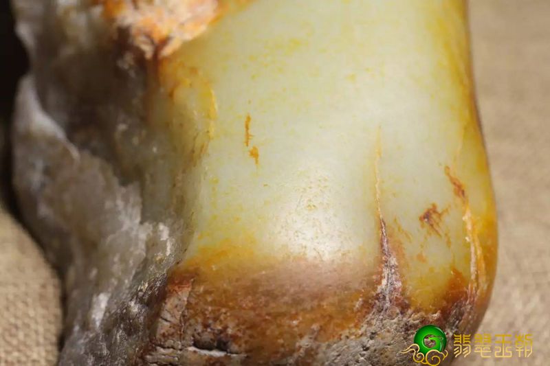 网上买翡翠网怎样看透和田籽料的年纪   第2张