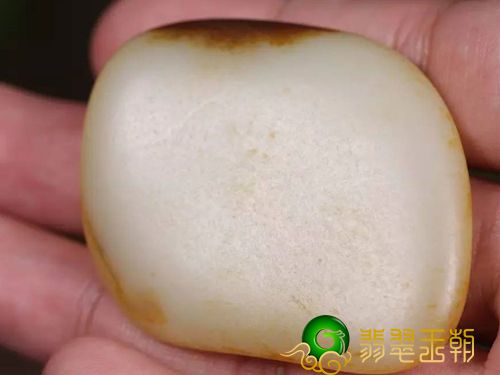 网上买翡翠网怎样看透和田籽料的年纪   第1张