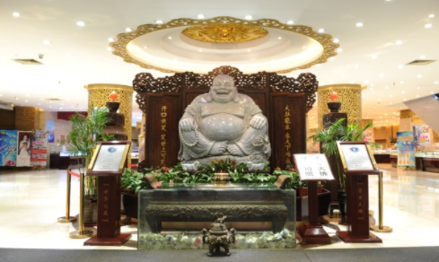 一块翡翠石头多少钱盘点六个翡翠的世界之最，你知道几个？  第3张