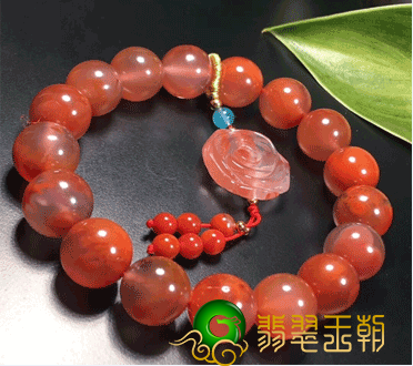 缅甸老坑翡翠手镯价格南红玛瑙的十大功效与作用，南红玛瑙寓意是什么   第1张