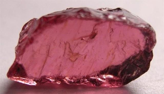 元老级宝石石榴石  第5张