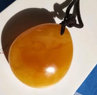 缅甸的翡翠是真的蜜蜡返花，千万别小瞧！  第7张