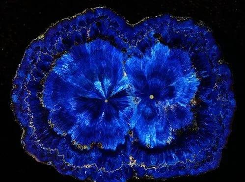 神奇的矿物颜料---孔雀石、蓝铜矿  第15张