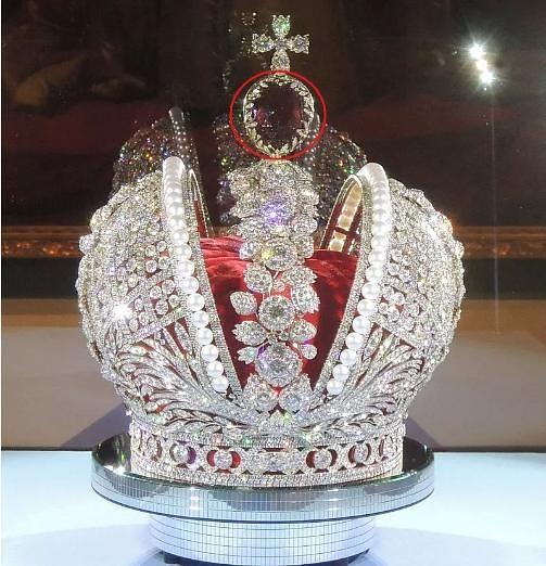 红宝石不仅颜色美，还是皇冠上的主石，它的光芒与荣耀与生俱来  第6张