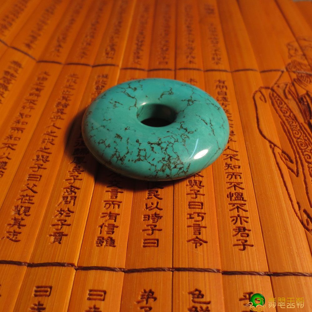 老绿松石与新绿松石的区别在哪里，绿松石是新的好还是老的好   第5张