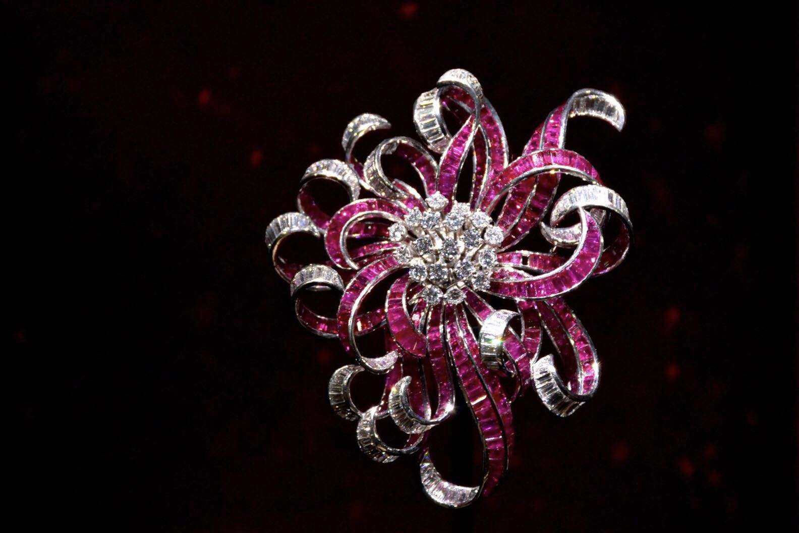 永盛不衰的红宝石，世界知名红宝石首饰盘点  第14张