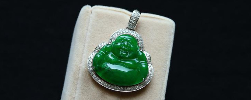 冰种翡翠原石没抛光前女戴玉佛的好处   第2张