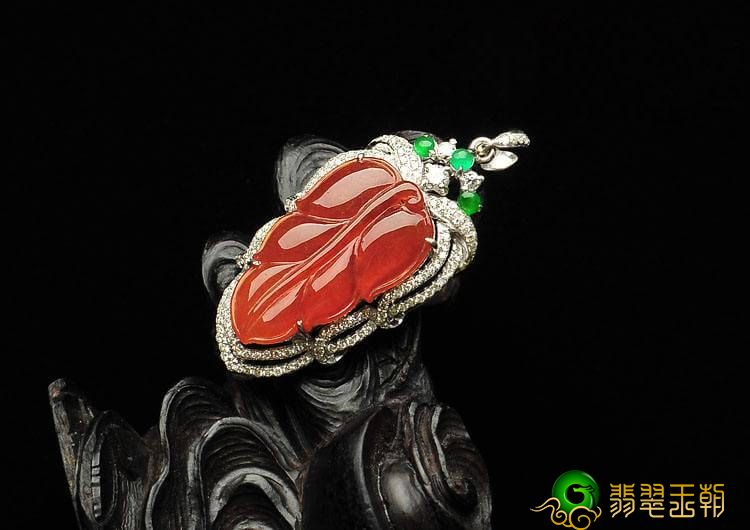 翡翠小辣椒挂件鲜红色翡翠如何购买才不容易被别人坑？我建议你看了文章内容再选购！   第1张