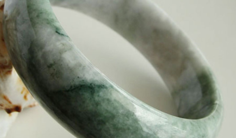 花几千上万买翡翠盲盒，有人觉得值，有人觉得坑  第3张