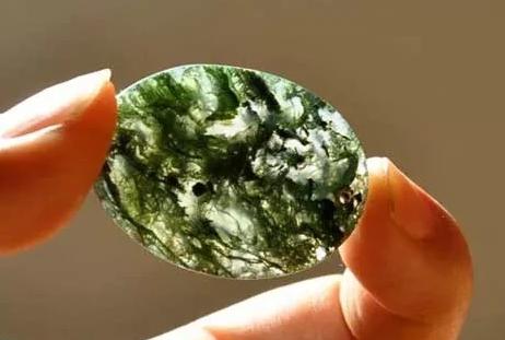 缅甸翡翠原石的特点简单介绍水草玛瑙  第5张