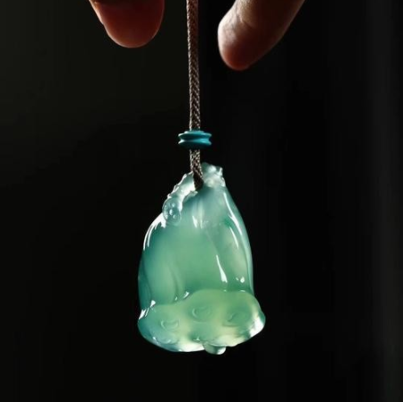 翡翠手镯心镶嵌图片果冻感十足的翡翠，你见过吗？  第6张