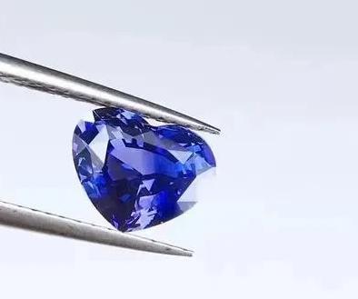 天国之石——蓝宝石  第20张