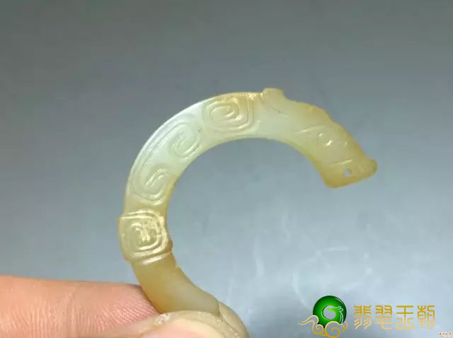 冰翠手镯报价简说古时候的玉石纹样   第3张