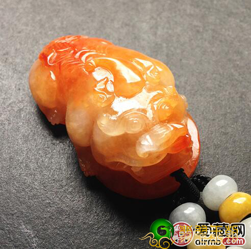 翡翠a货吊坠的真假翡翠貔恘如何戴？这种忌讳你一定不清楚！   第1张