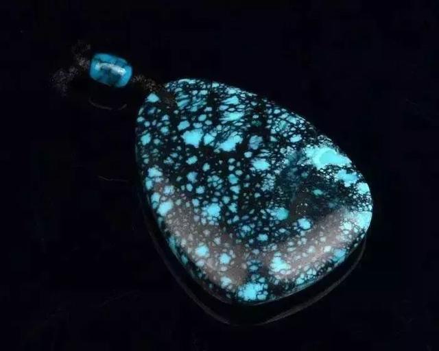 冰种翡翠原石的皮绿松石只玩高瓷蓝？  第3张