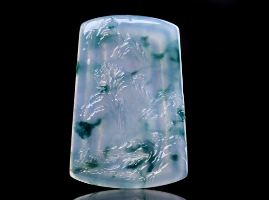 翡翠挂件批发受疫情影响，现在整个翡翠行业已经发生了大变革  第3张