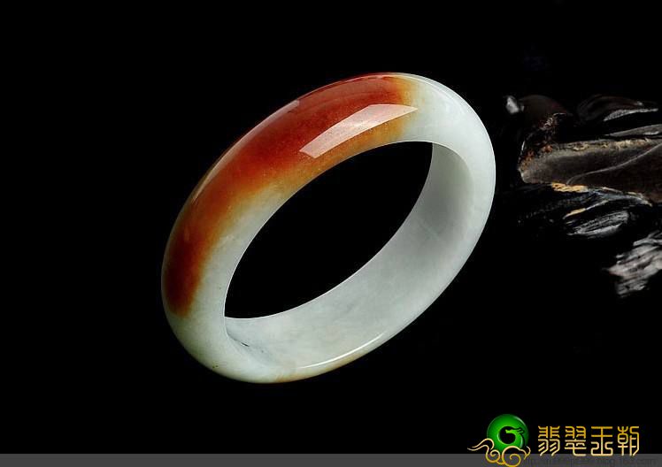 翡翠小辣椒挂件鲜红色翡翠如何购买才不容易被别人坑？我建议你看了文章内容再选购！   第3张