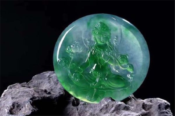 十年前翡翠手镯价格为什么翡翠这么具有价值，它的价值在哪里，翡翠值得买吗？  第6张