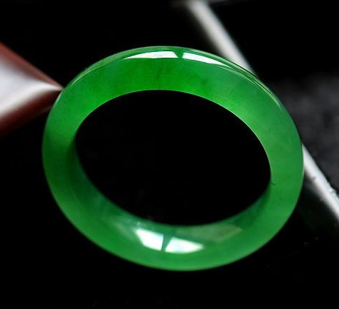 缅甸翡翠玉石佛塔2021太原翡翠高端品鉴会  第3张