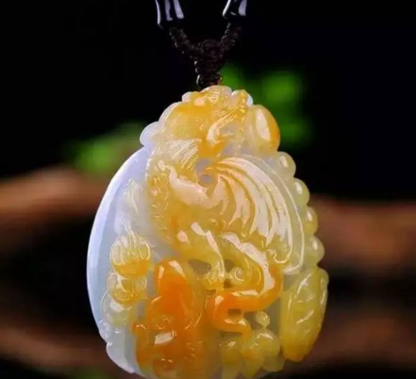 翡翠黄翡分几种黄？一起来看看黄翡吧  第3张