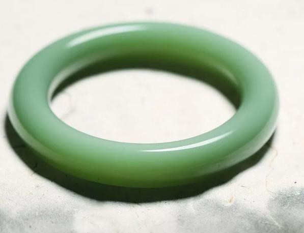 来认识一下这种高大上的碧玉  第11张