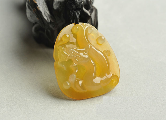 如果鉴定翡翠行业专家教你，5招学会鉴定翡翠  第4张