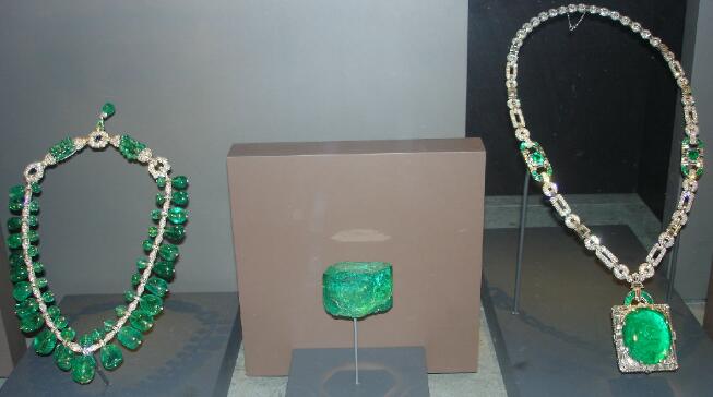 翡翠手镯有棉好不好“绿宝石之王”祖母绿身价之谜  第13张