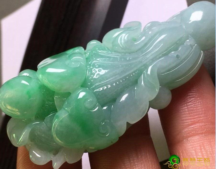 翡翠大白菜把件价钱如何?翡翠把件不一定越大越好   第2张