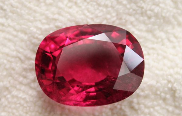 云南旅游翡翠原石宝石中的精灵——红碧玺  第10张