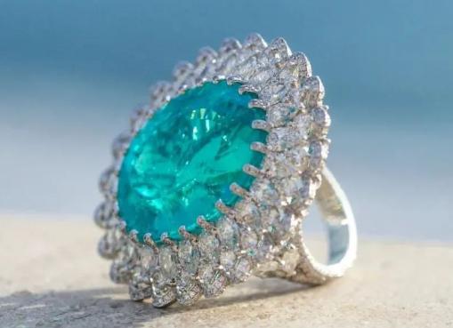 碧玺为什么那么贵，王室贵族都喜欢戴？  第9张