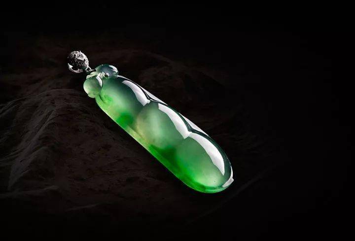 乱世黄金盛世玉，翡翠和黄金到底谁更保值？  第10张