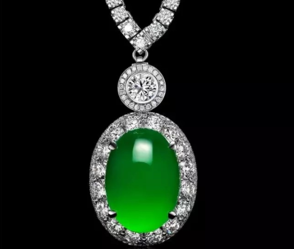 翡翠绿色等级 晴水绿虽说翡翠以绿为贵，但真不是越浓越好  第4张