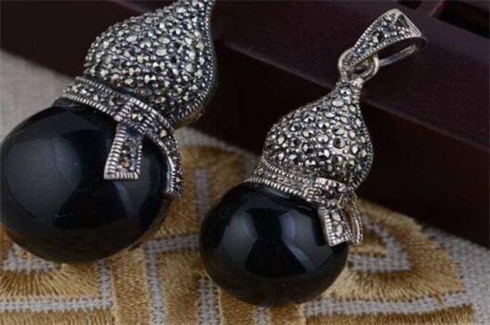 翡翠照片带鉴定书玉葫芦寓意，玉葫芦的作用   第4张