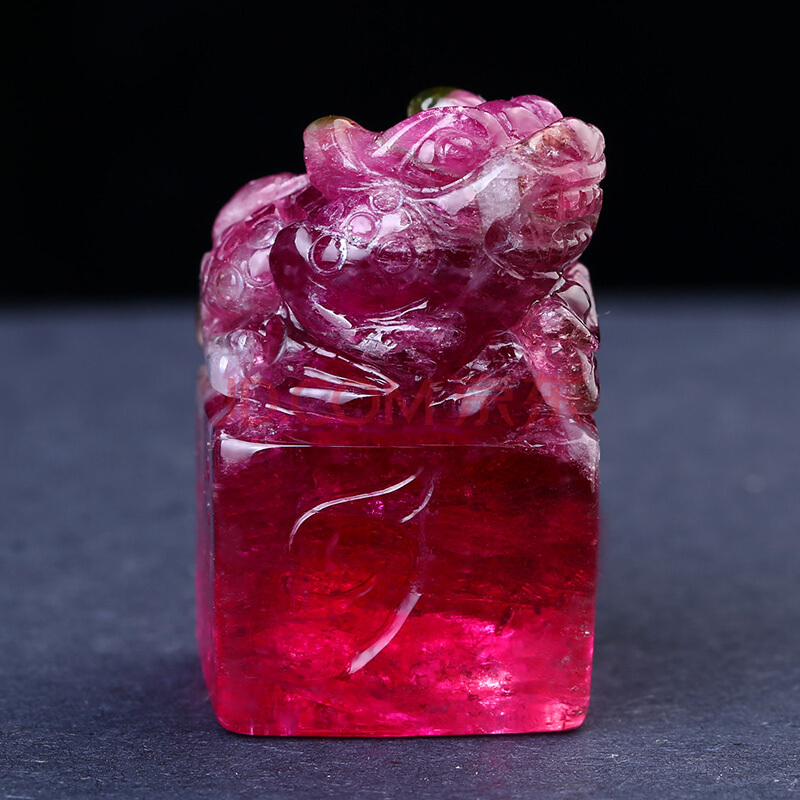 云南旅游翡翠原石宝石中的精灵——红碧玺  第9张