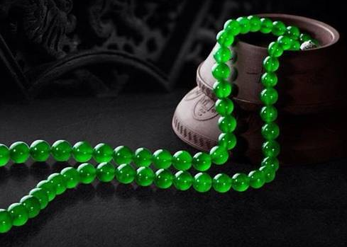 翡翠价格会上涨吗，为什么？它的背后有哪些推动因素？  第2张