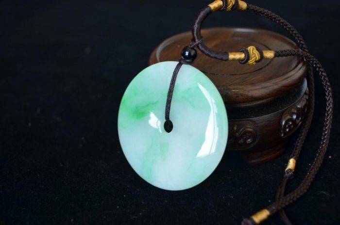 怎么鉴别翡翠b货翡翠东方美，美在含蓄，美在温润  第10张