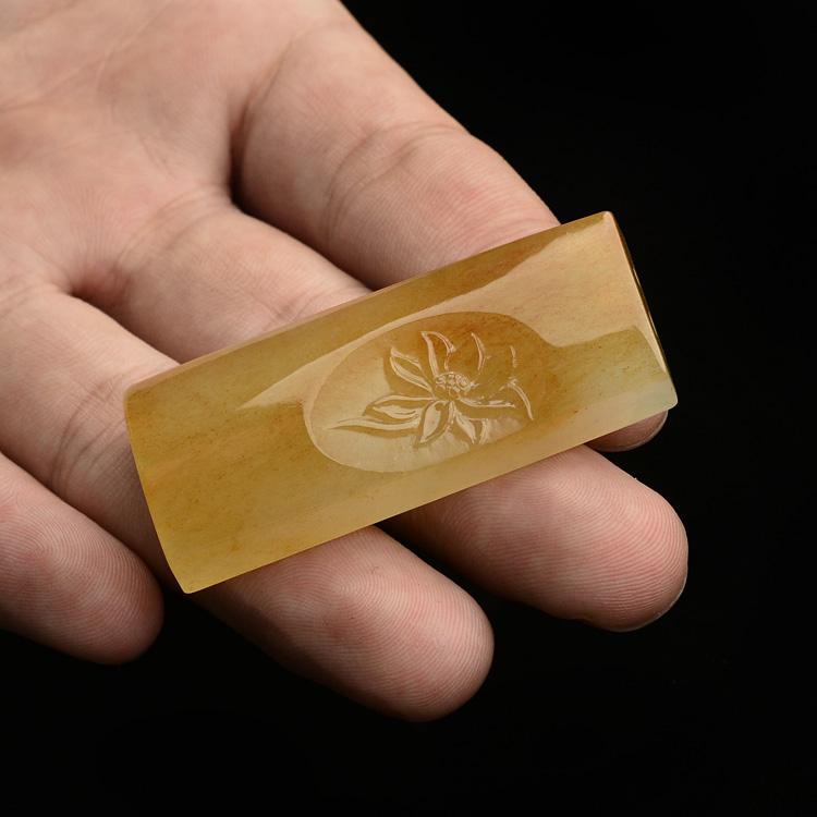 红，黄翡属于什么档次的翡翠？  第3张