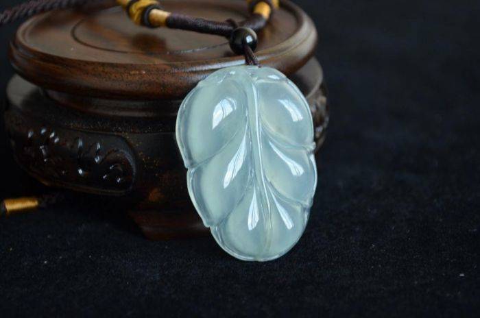 怎么鉴别翡翠b货翡翠东方美，美在含蓄，美在温润  第6张