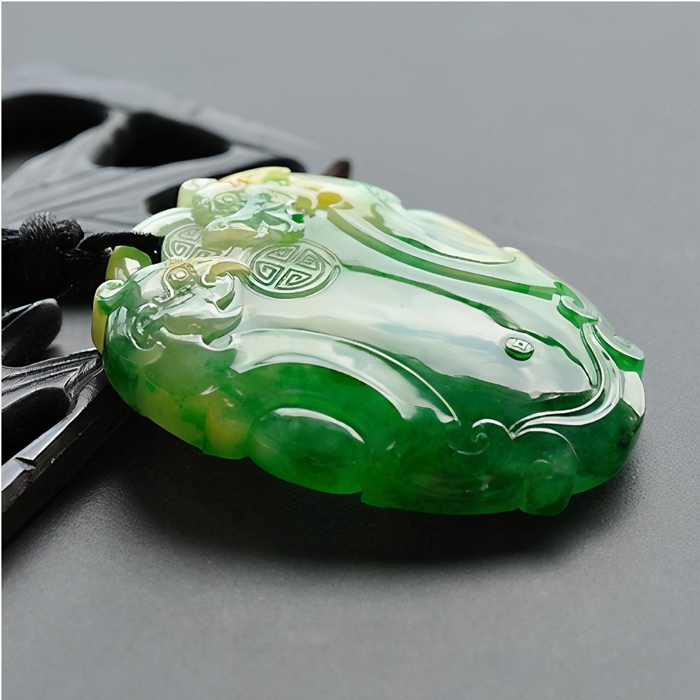 看翡翠的真假，应该从哪里入手？  第3张