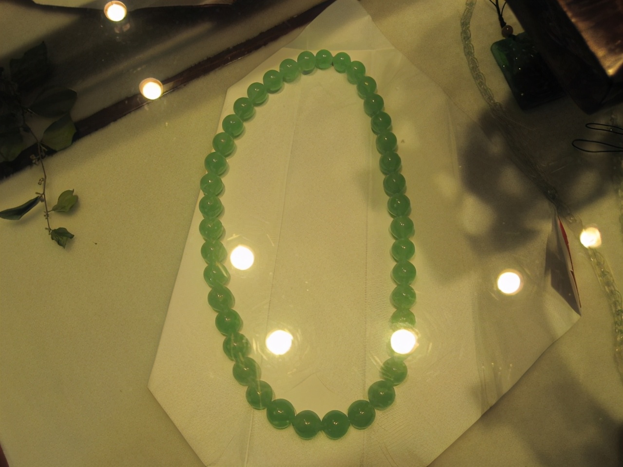 天空蓝翡翠玉石价格揭阳的翡翠市场价值波动  第6张