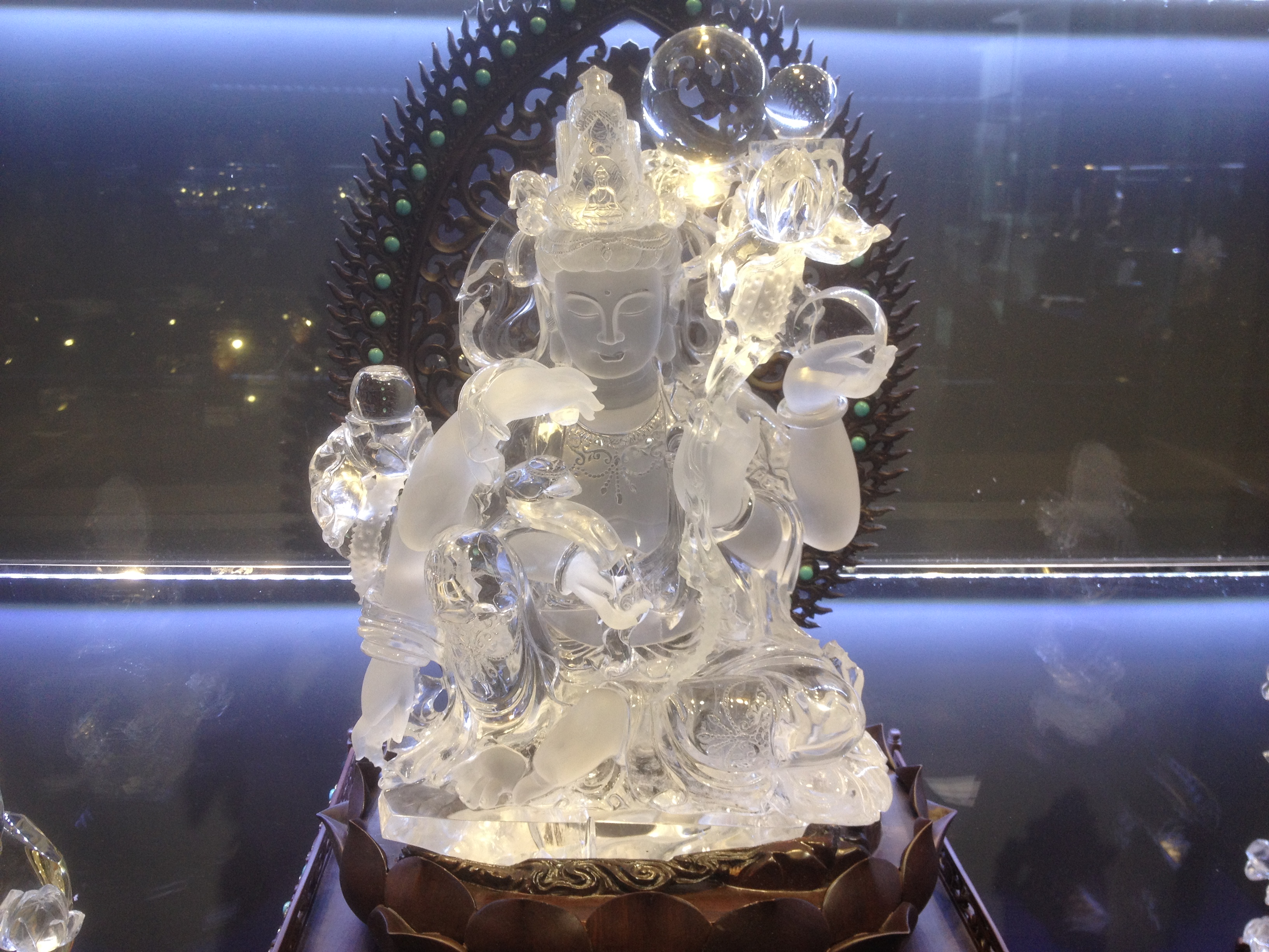 难得一见的天然水晶珍品  第25张